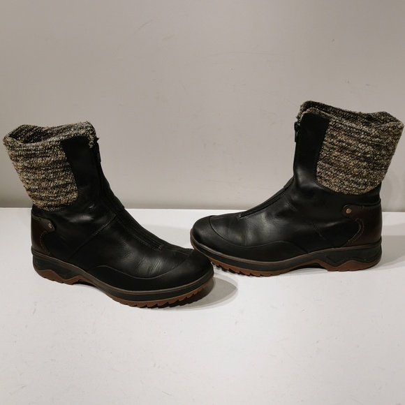 Merrell Dry Black Leather 200 Gram Insulated Winter Boots Women's Sz 9 Front Zip - Picture 1 of 10